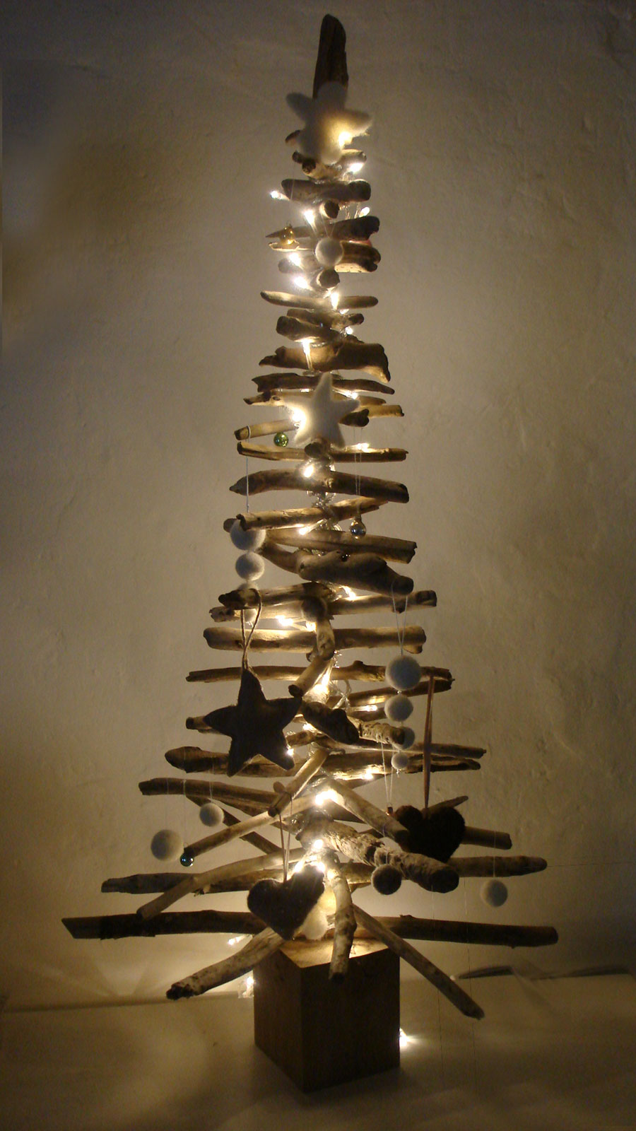 Driftwood Christmas Tree - Natural Simplicity