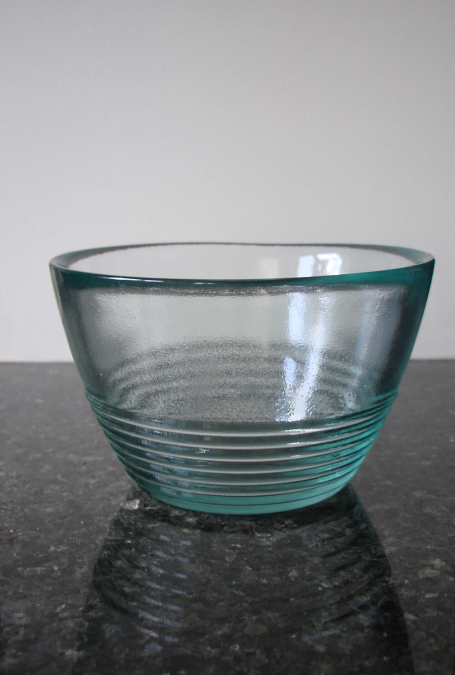 recycled glass bowl small 01